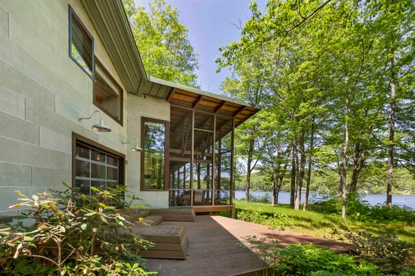 $1,725,000 | 518 Shaker Boulevard, Enfield, NH 03748
