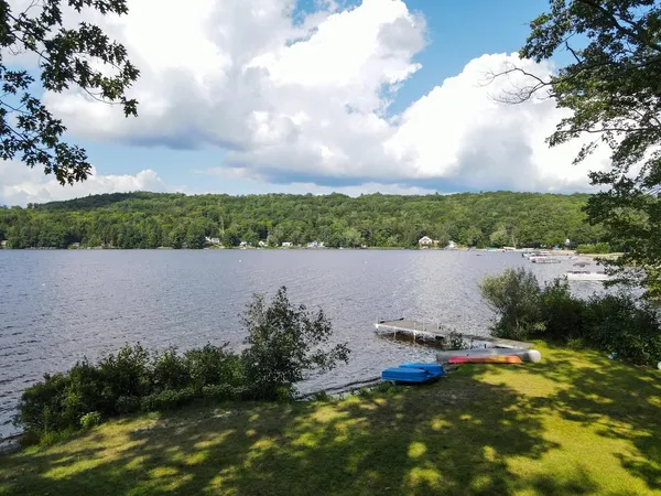 $1,725,000 | 518 Shaker Boulevard, Enfield, NH 03748