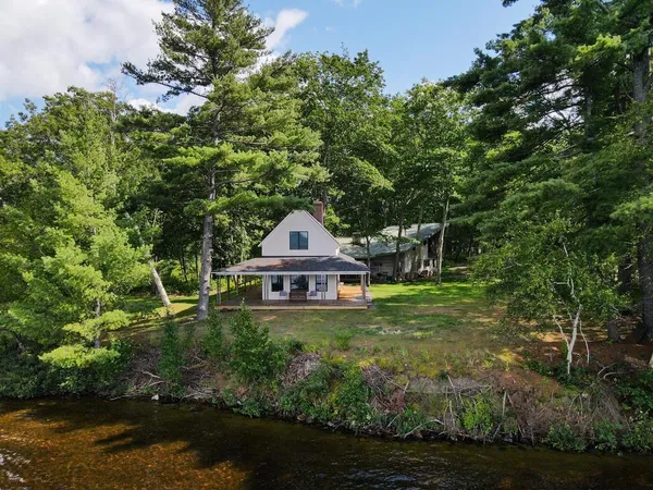 $1,725,000 | 518 Shaker Boulevard, Enfield, NH 03748