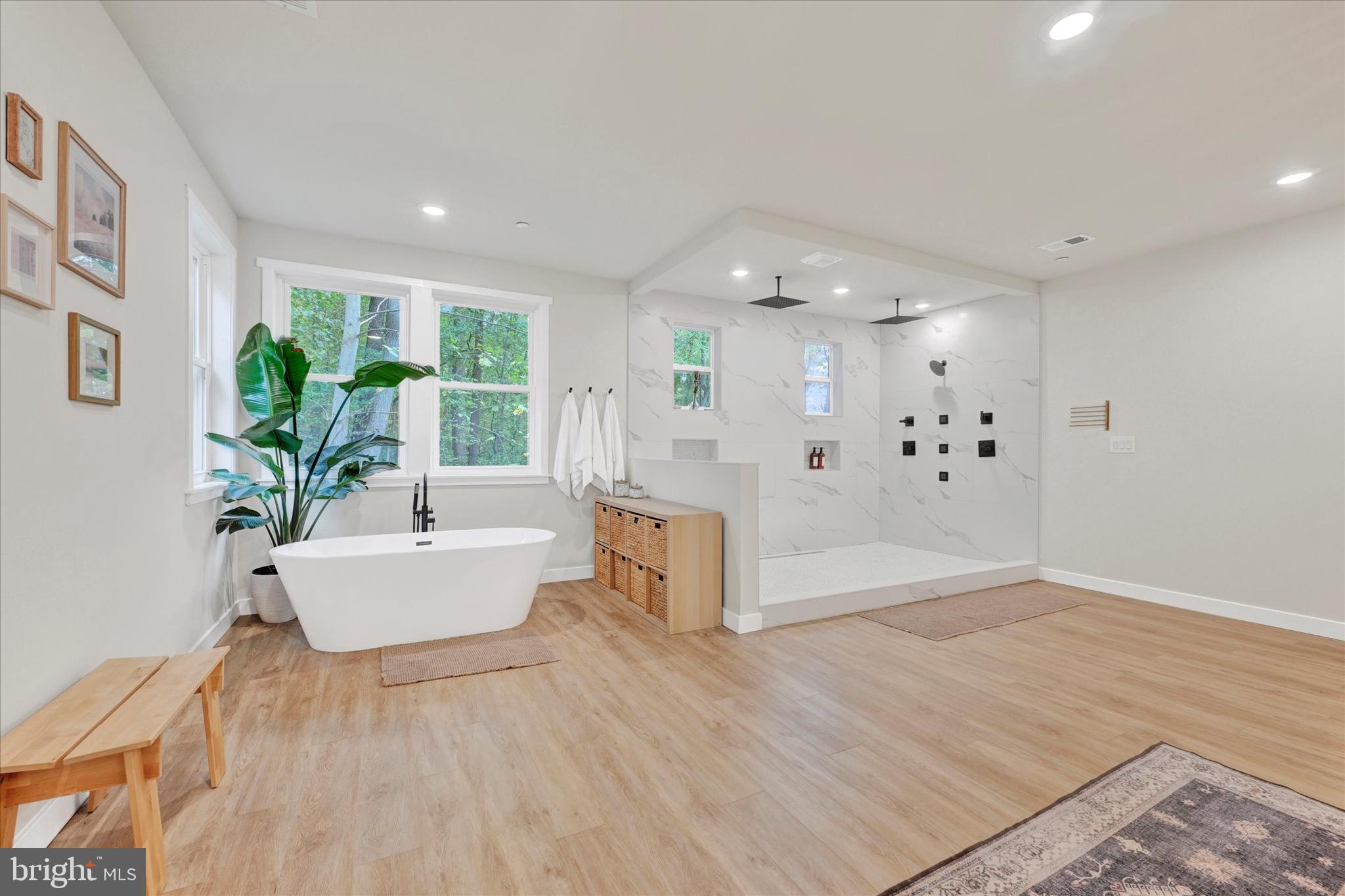 5437 Glen Arm Road Glen Arm, MD 21057 - Photo 25 of 45 a living room with furniture and a potted plant