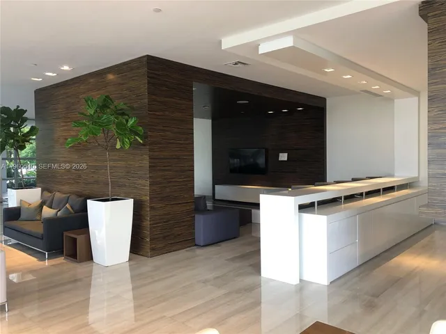 $4,400 | 1330 West Avenue, Unit 1011, Miami Beach, FL 33139