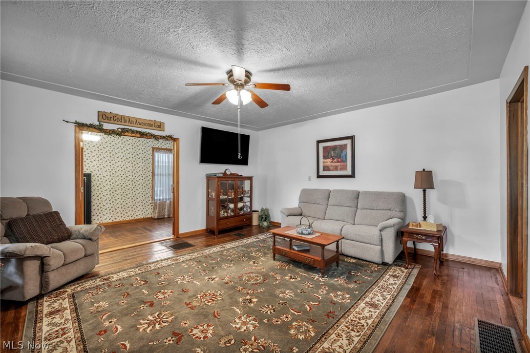 2250 Claus Road Vermilion, OH 44089 - Photo 18 of 32