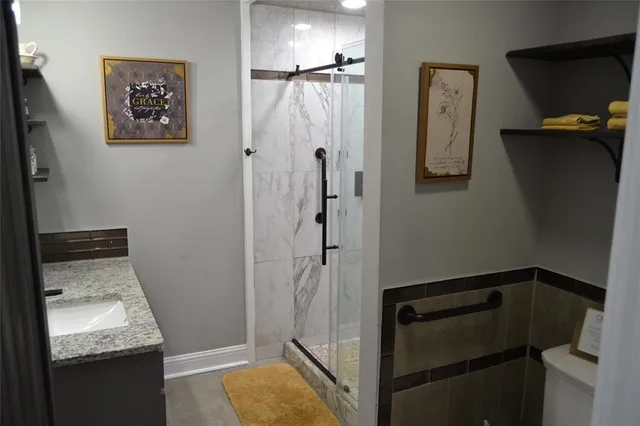 $499,000 | 1108 Peninsula Drive, Fort Towson, OK 74735