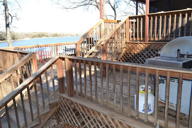 $499,000 | 1108 Peninsula Drive, Fort Towson, OK 74735