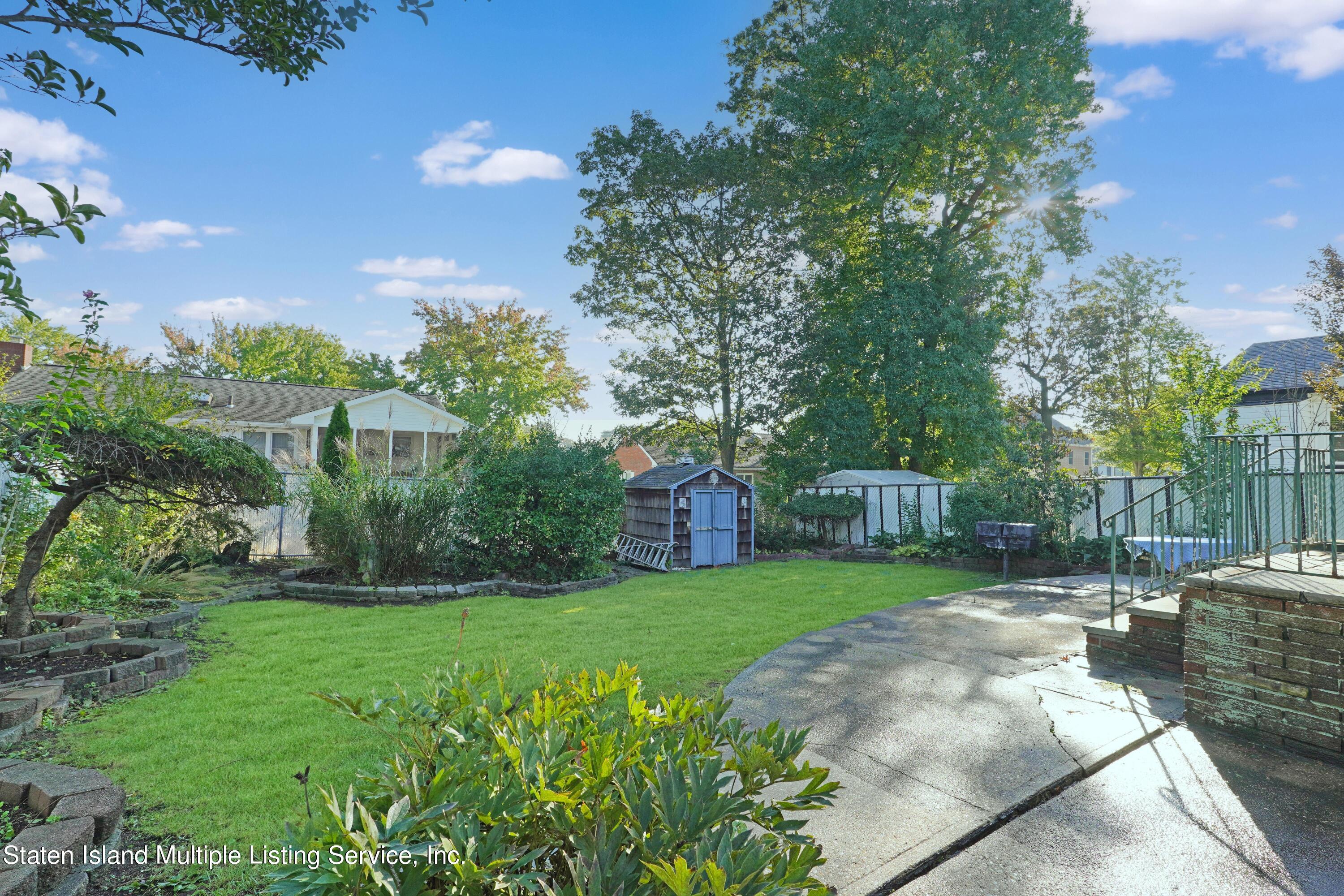 341 Beach Road Staten Island, NY 10312 - Photo 22 of 28 Yard