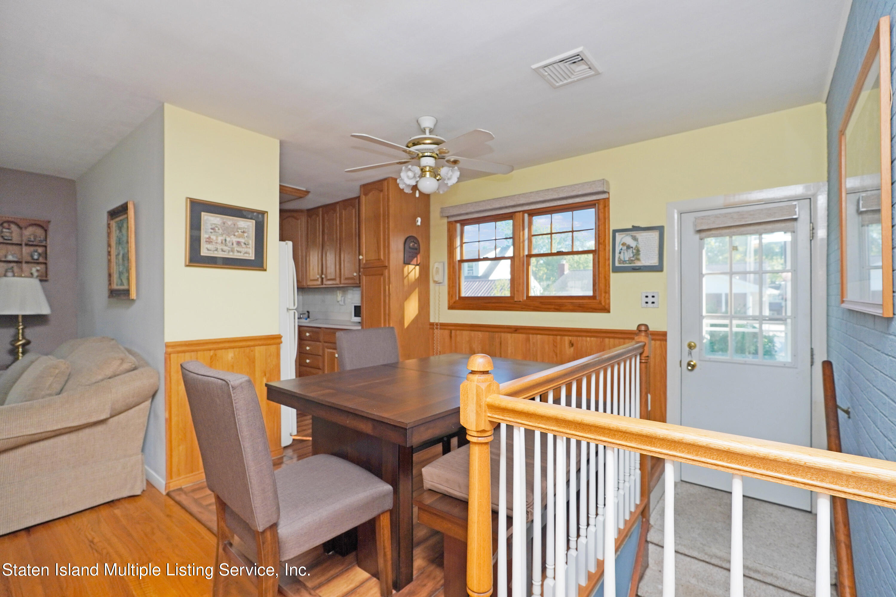 341 Beach Road Staten Island, NY 10312 - Photo 8 of 28 Dining Area 3