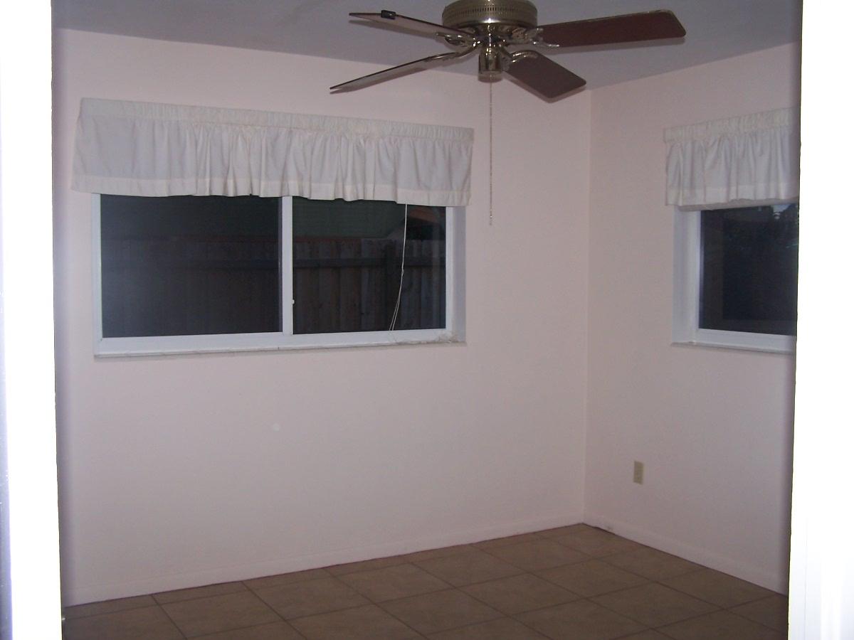 170 Northwest 7th Street Boca Raton, FL 33432 - Photo 13 of 15 100_3737
