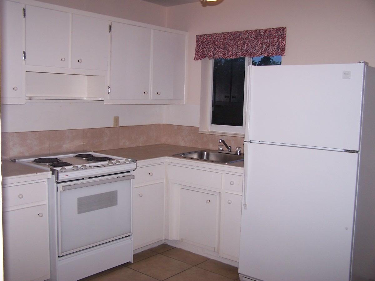 170 Northwest 7th Street Boca Raton, FL 33432 - Photo 9 of 15 100_3731