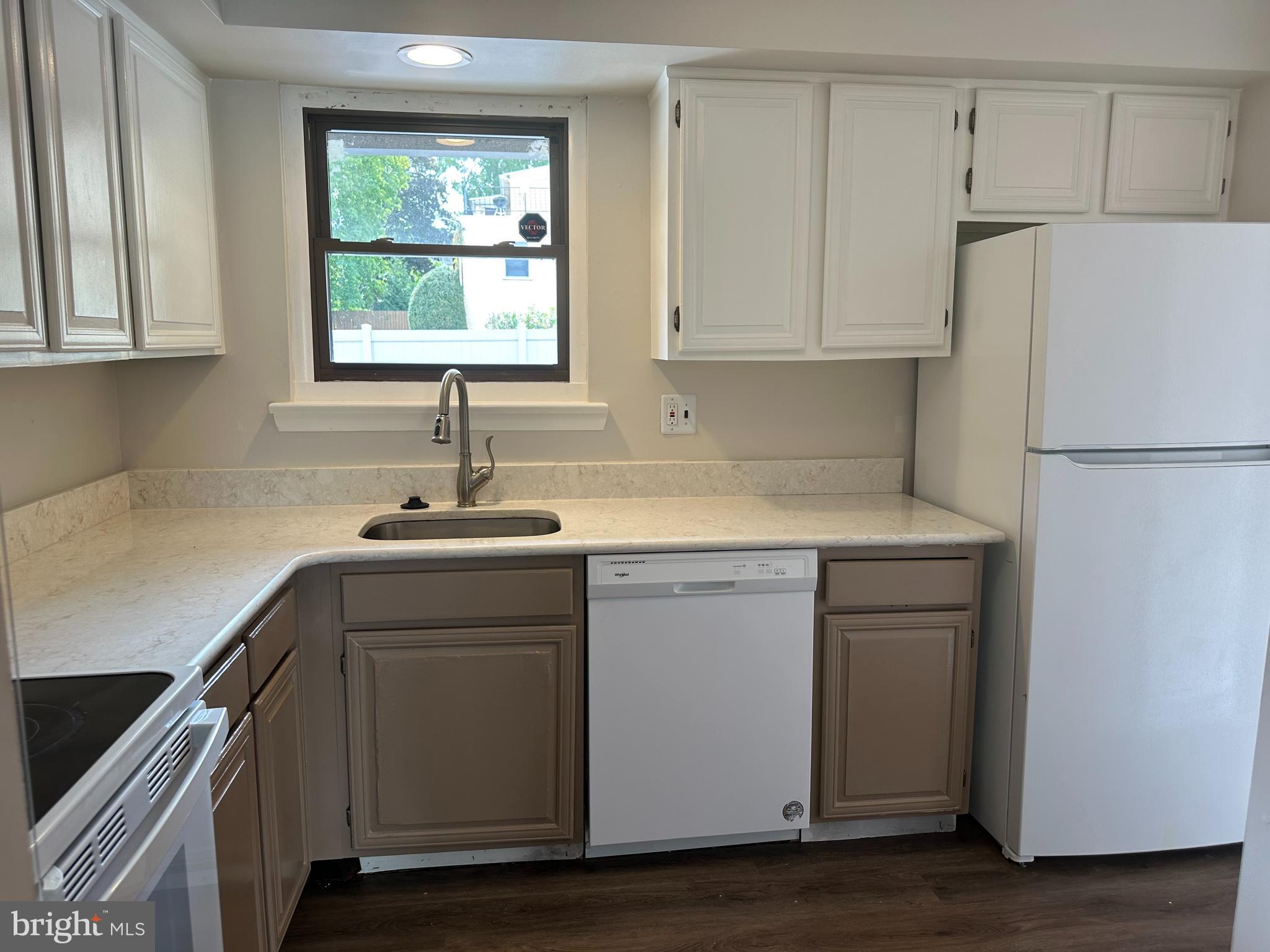 315 South Valley Forge Road Devon, PA 19333 - Photo 2 of 14