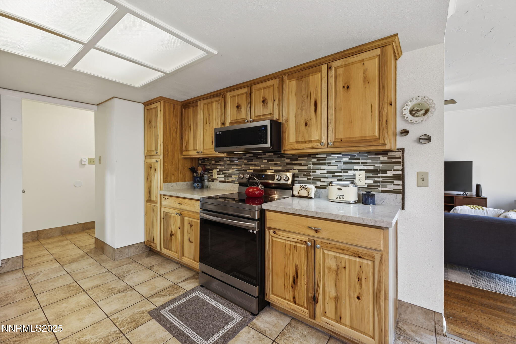 3295 Sandra Drive Reno, NV 89503 - Photo 11 of 34 14-web-or-mls-3295 Sandra-14
