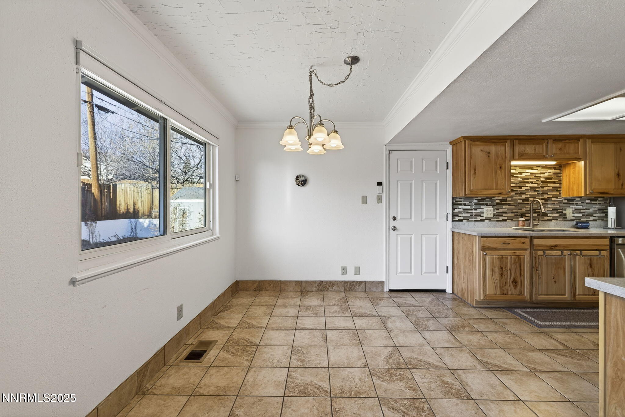 3295 Sandra Drive Reno, NV 89503 - Photo 16 of 34 19-web-or-mls-3295 Sandra-20