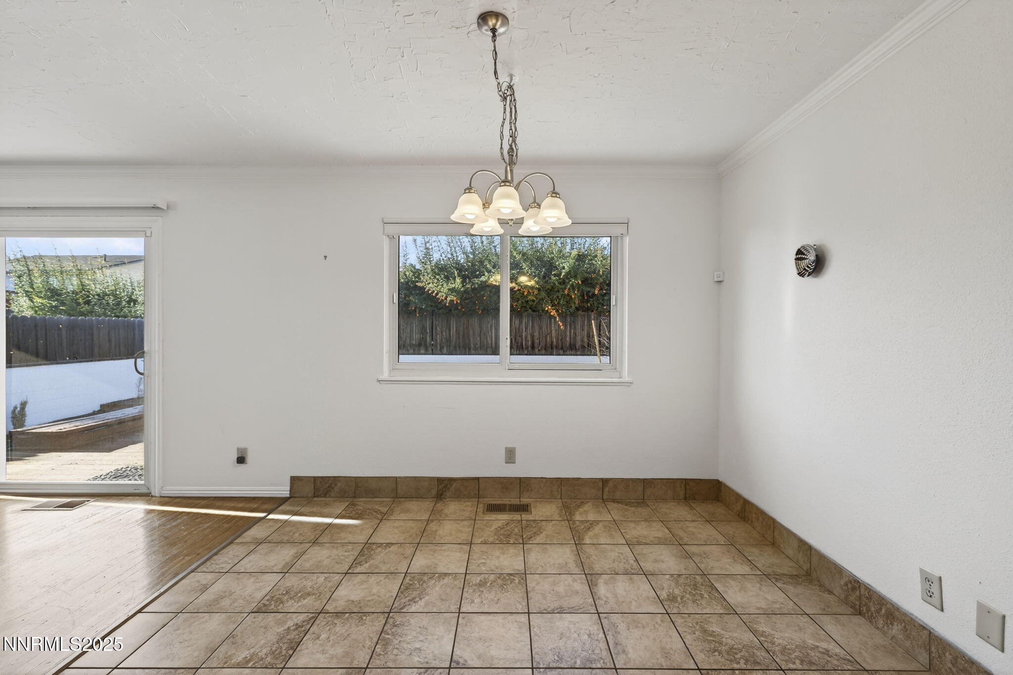 3295 Sandra Drive Reno, NV 89503 - Photo 17 of 34 20-web-or-mls-3295 Sandra-19