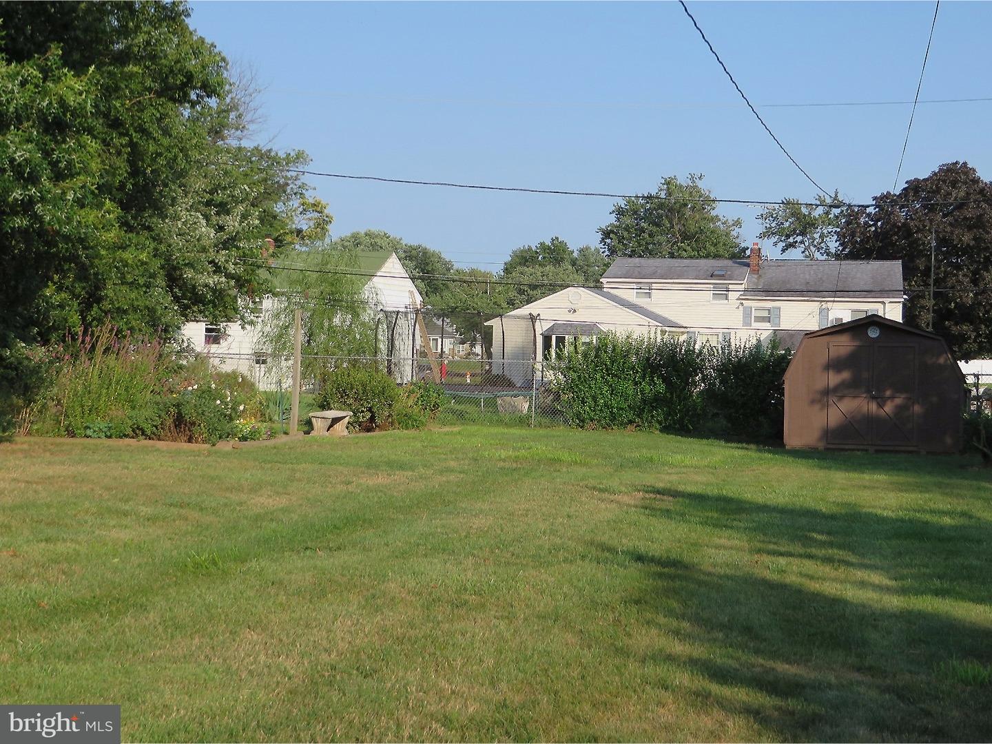 257 Hickory Road Warminster, PA 18974 - Photo 20 of 20 Back Yard