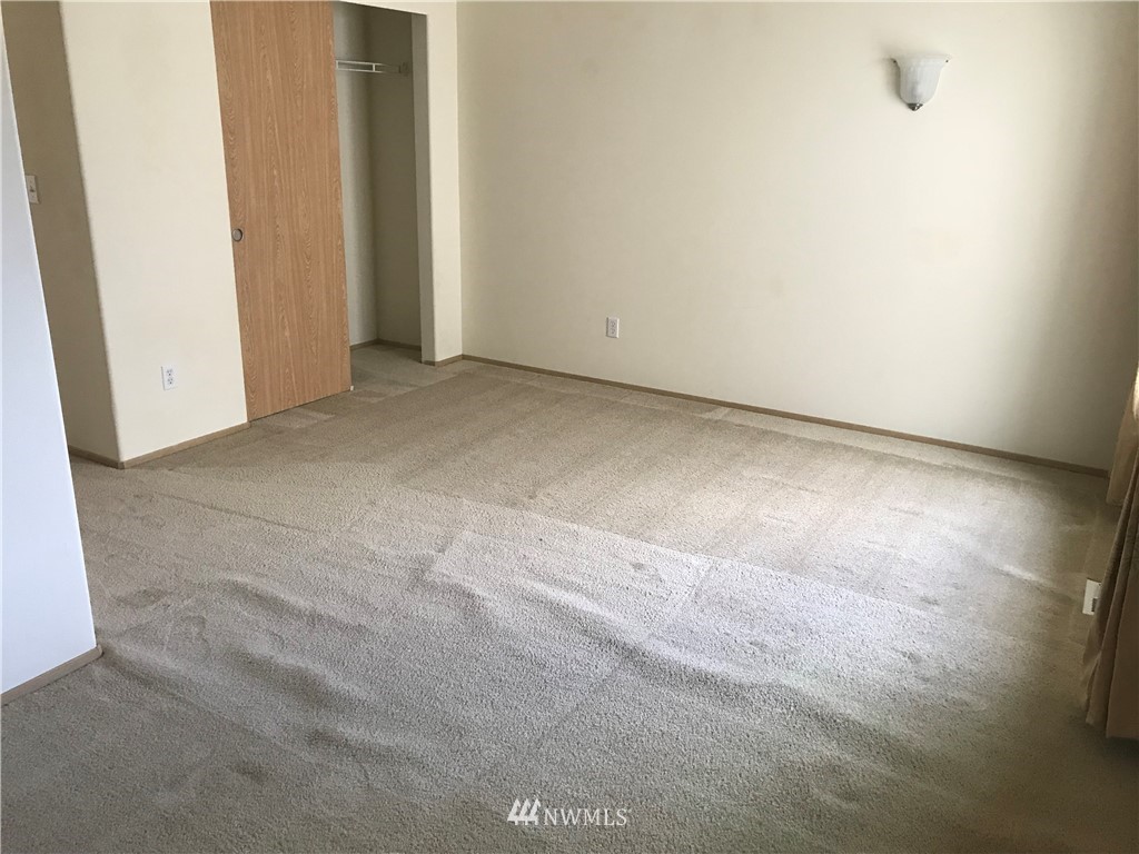 4214 East R Street Tacoma, WA 98404 - Photo 15 of 19