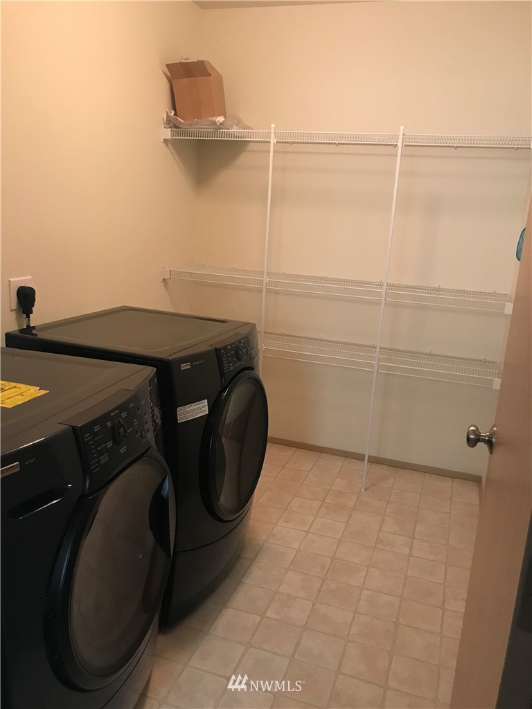 4214 East R Street Tacoma, WA 98404 - Photo 6 of 19