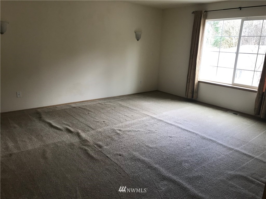 4214 East R Street Tacoma, WA 98404 - Photo 8 of 19