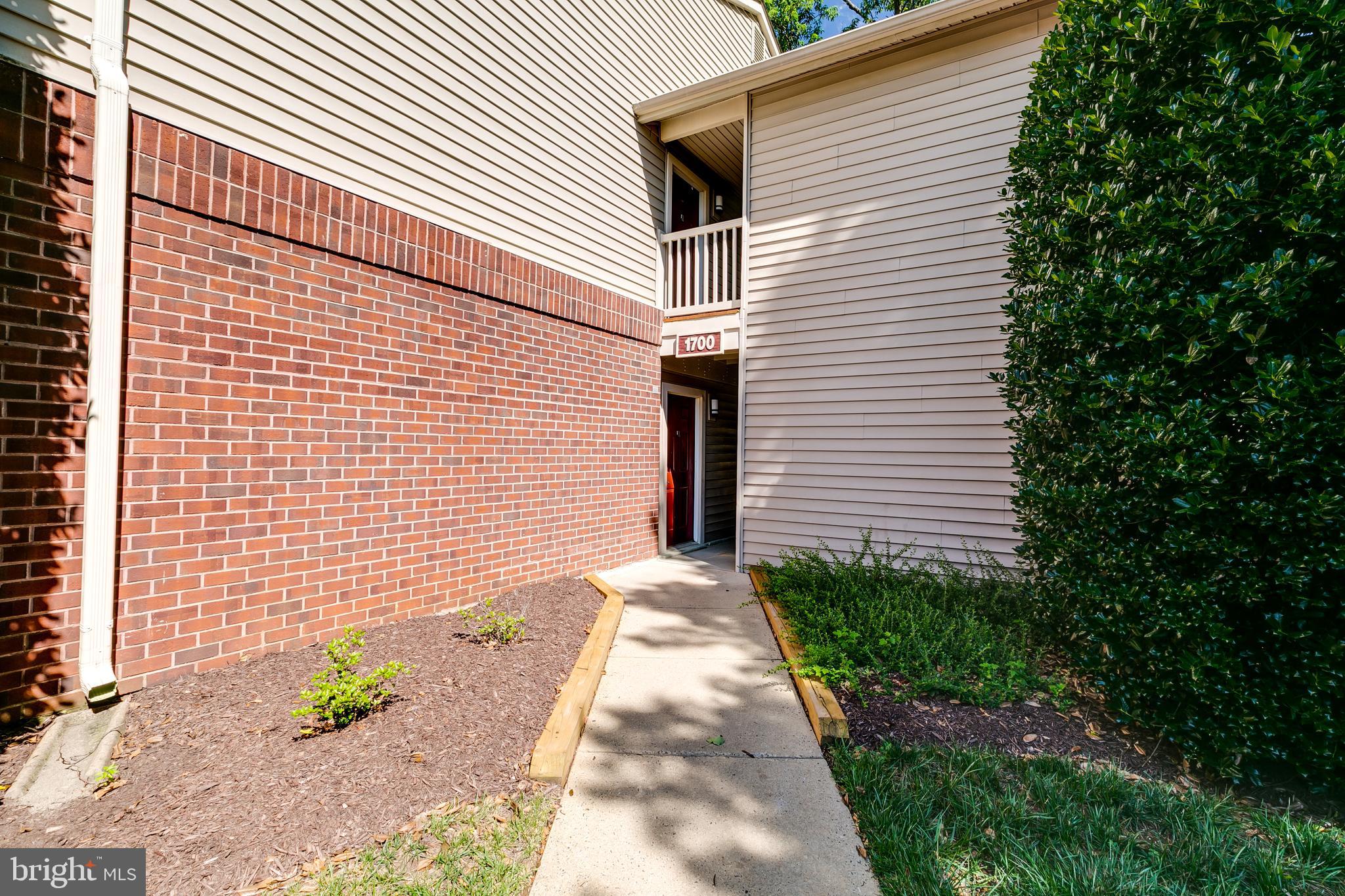 1700 A Ascot Way Reston, VA 20190 - Photo 7 of 38 Gallery Image 7