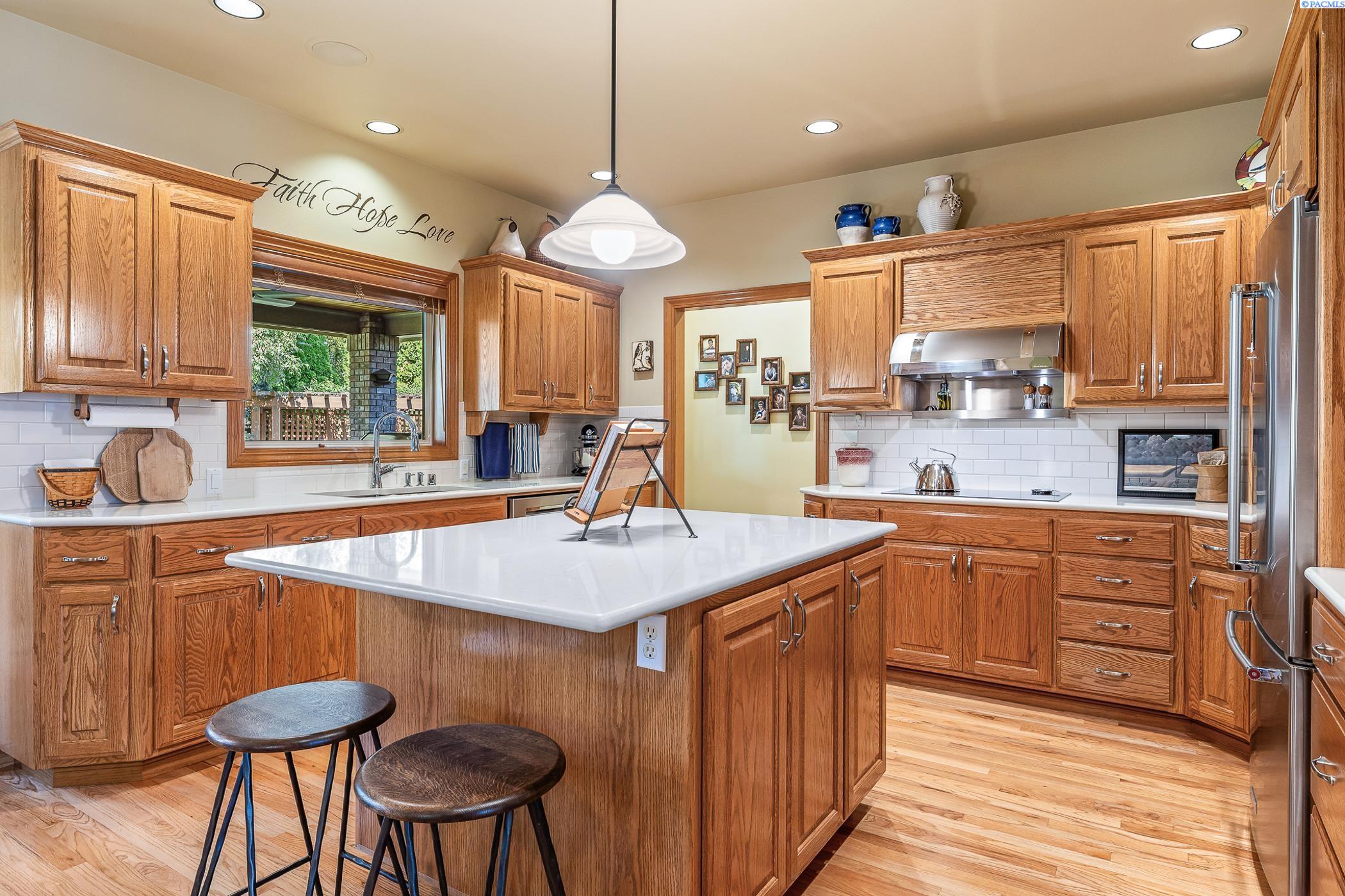 4008 South Morain Loop Kennewick, WA 99337 - Photo 13 of 49 Gallery Image 13