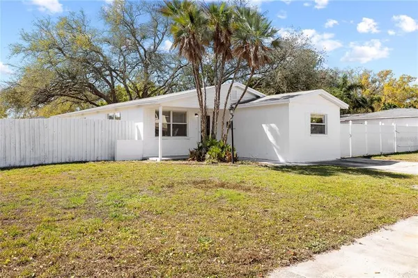 $2,300 | 6150 101st Avenue North, Pinellas Park, FL 33782