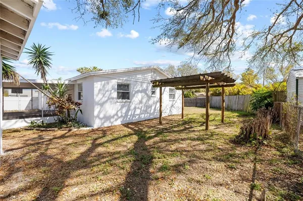 $2,300 | 6150 101st Avenue North, Pinellas Park, FL 33782