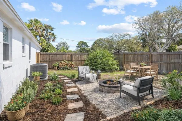 $2,300 | 6150 101st Avenue North, Pinellas Park, FL 33782