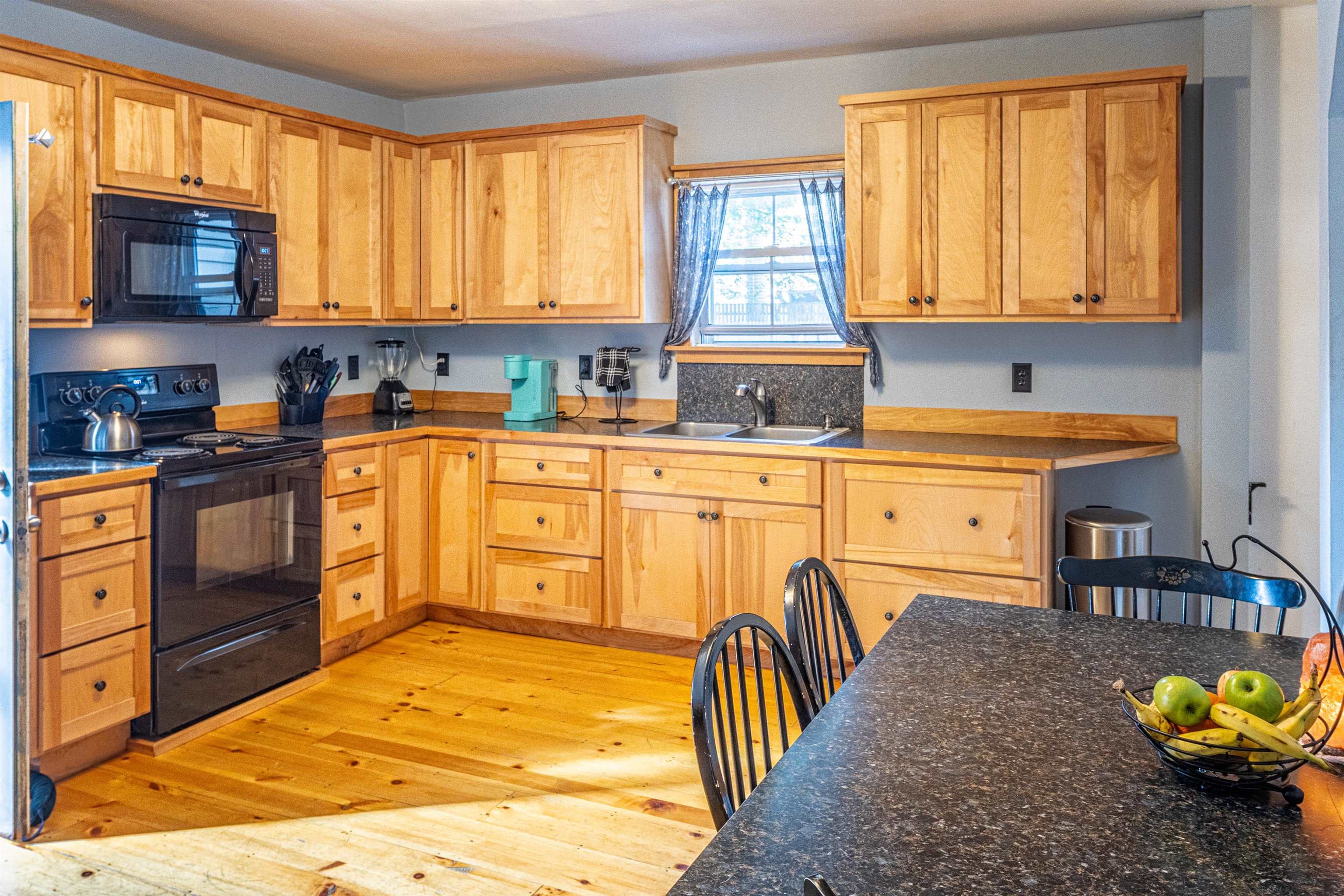 10 School Street Exeter, NH 03833 - Photo 39 of 43