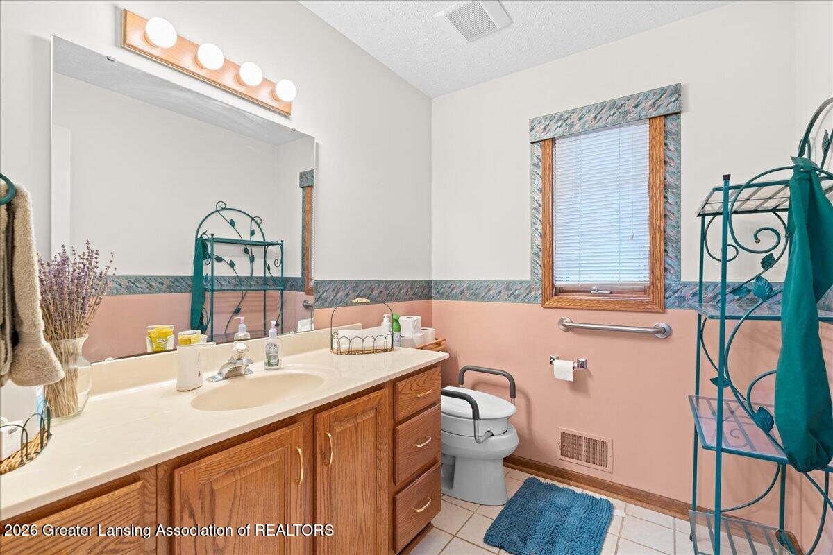 1840 East Round Lake Road Dewitt, MI 48820 - Photo 21 of 59 26-Media Jett - 51