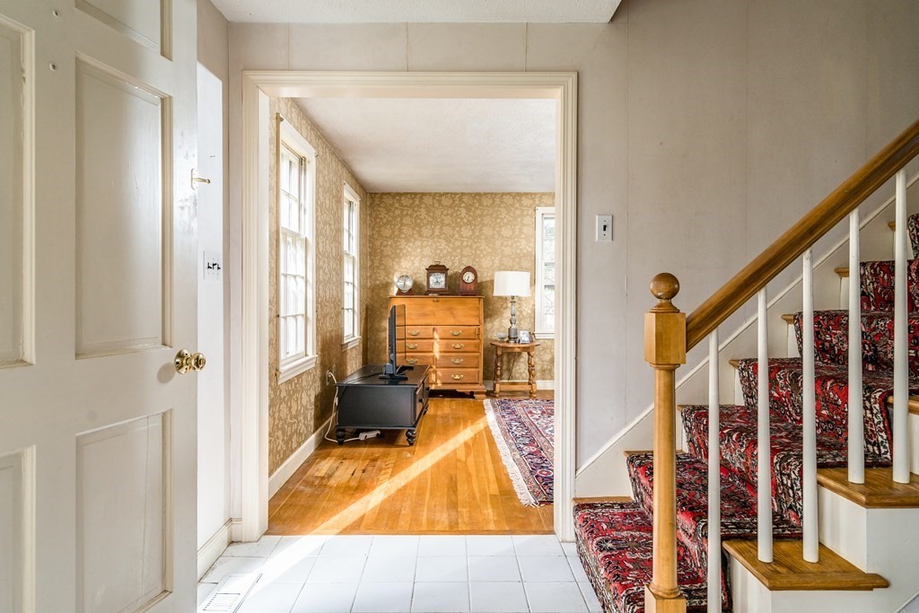 1 Frost Road Lexington, MA 02420 - Photo 3 of 21