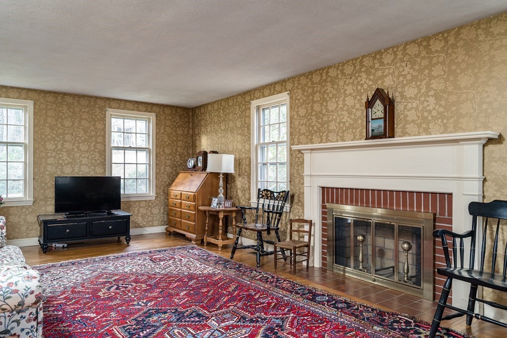 1 Frost Road Lexington, MA 02420 - Photo 5 of 21