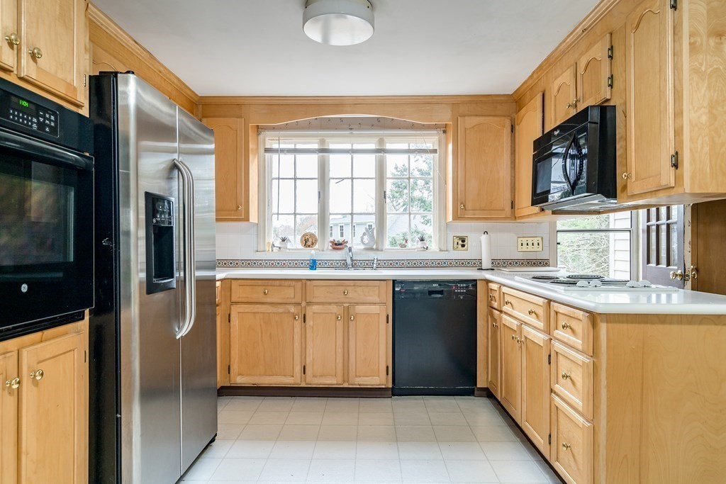 1 Frost Road Lexington, MA 02420 - Photo 7 of 21