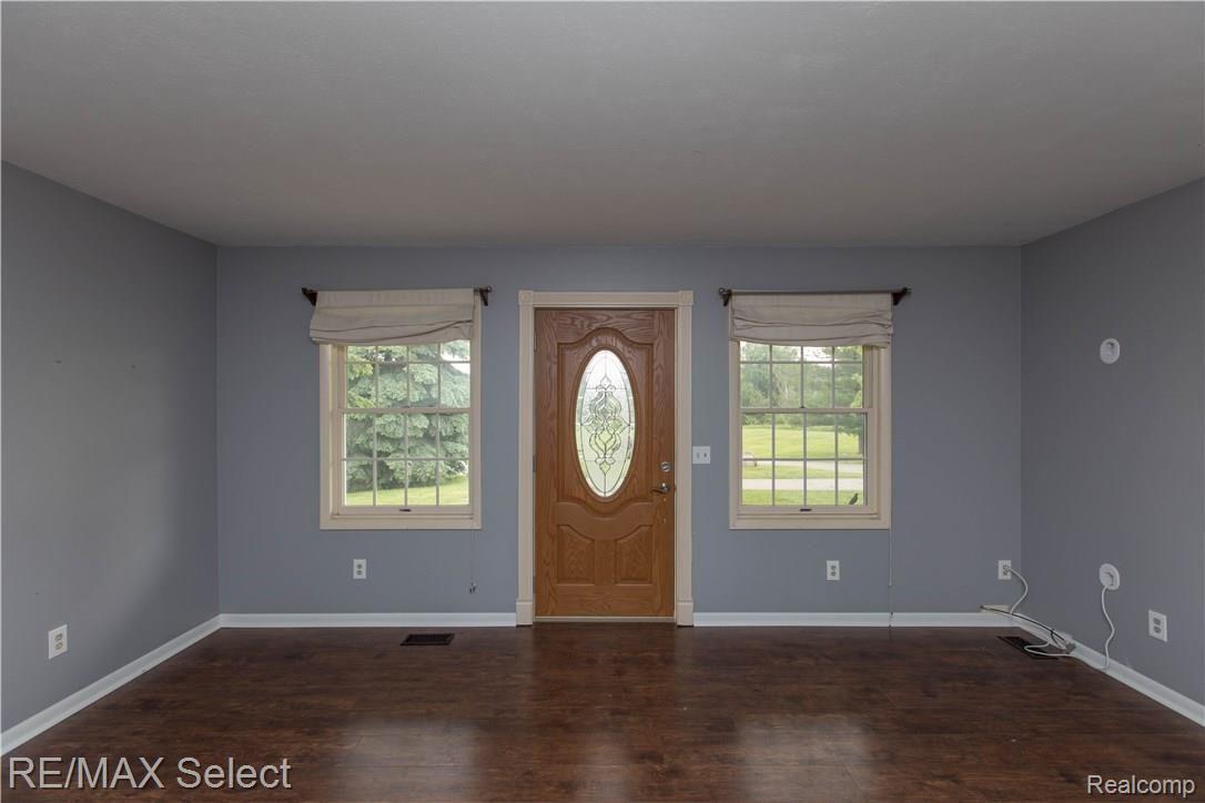 2568 Vandekarr Road Owosso, MI 48867 - Photo 26 of 48 2568 Vandecarr Rd-125.jpg