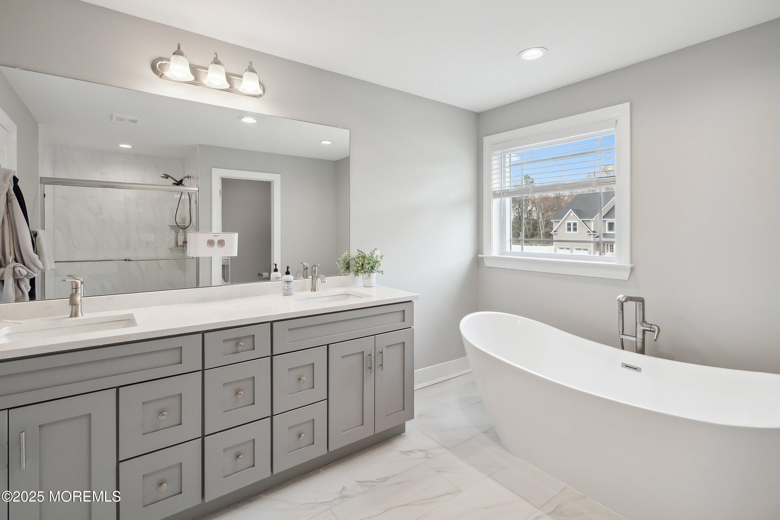 4 Sander Way Bayville, NJ 08721 - Photo 14 of 36 25-Bath 2B