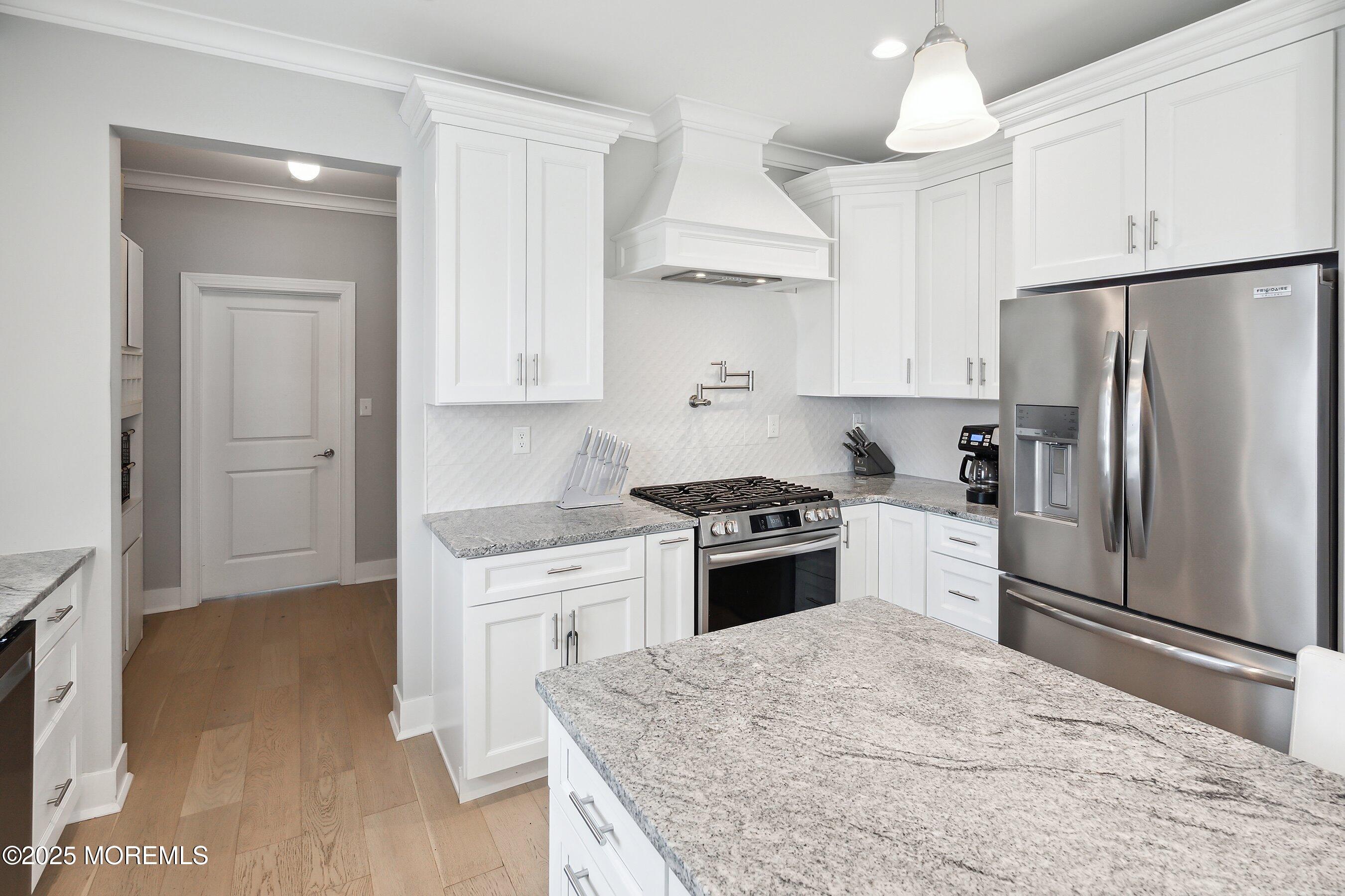 4 Sander Way Bayville, NJ 08721 - Photo 6 of 36 18-Kitchen 1C