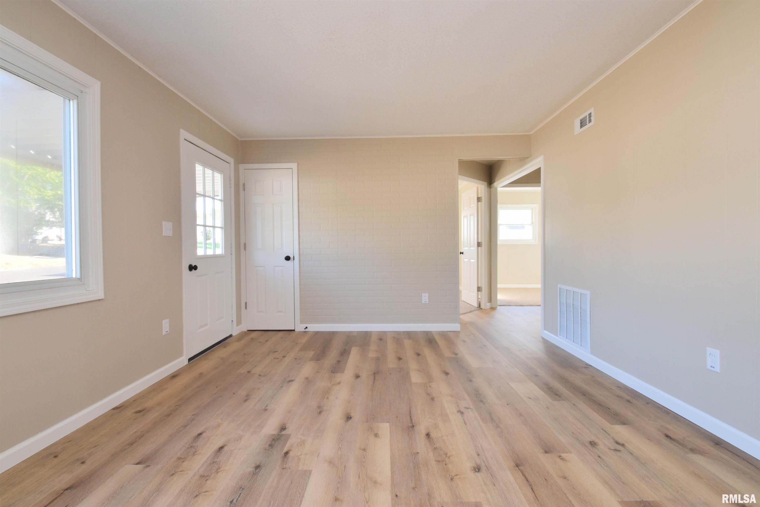 1404 Matilda Street Pekin, IL 61554 - Photo 10 of 30