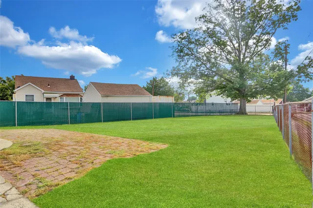 $999,000 | 63 Cumberland Place, Valley Stream, NY 11580