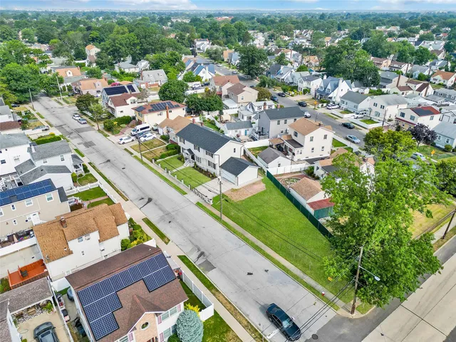 $999,000 | 63 Cumberland Place, Valley Stream, NY 11580