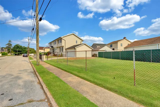 $999,000 | 63 Cumberland Place, Valley Stream, NY 11580