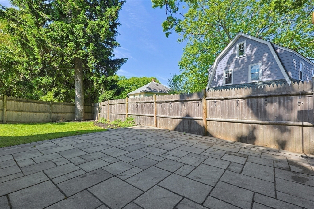 9 Commonwealth Avenue Dedham, MA 02026 - Photo 31 of 37