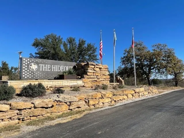 a view of a yard with an trees