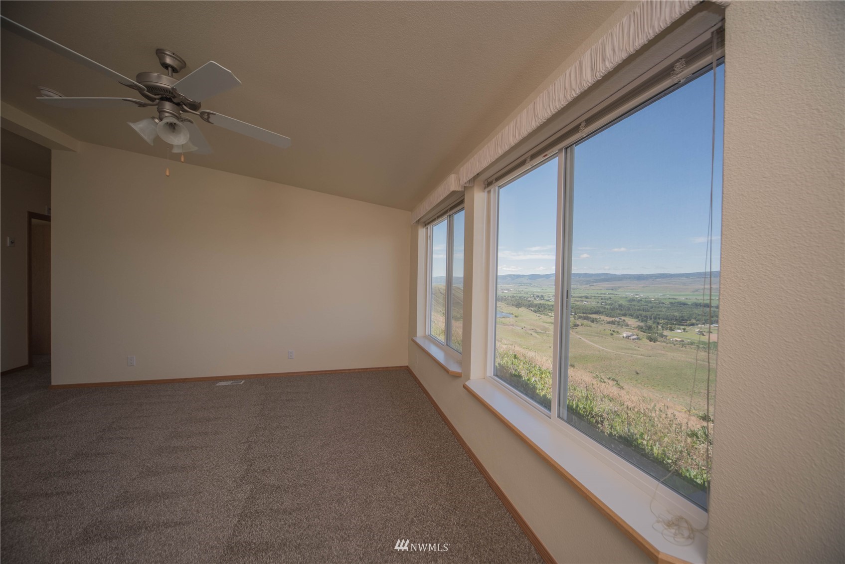 2731 Ellensburg Ranches Road Ellensburg, WA 98926 - Photo 8 of 26 Gallery Image 8