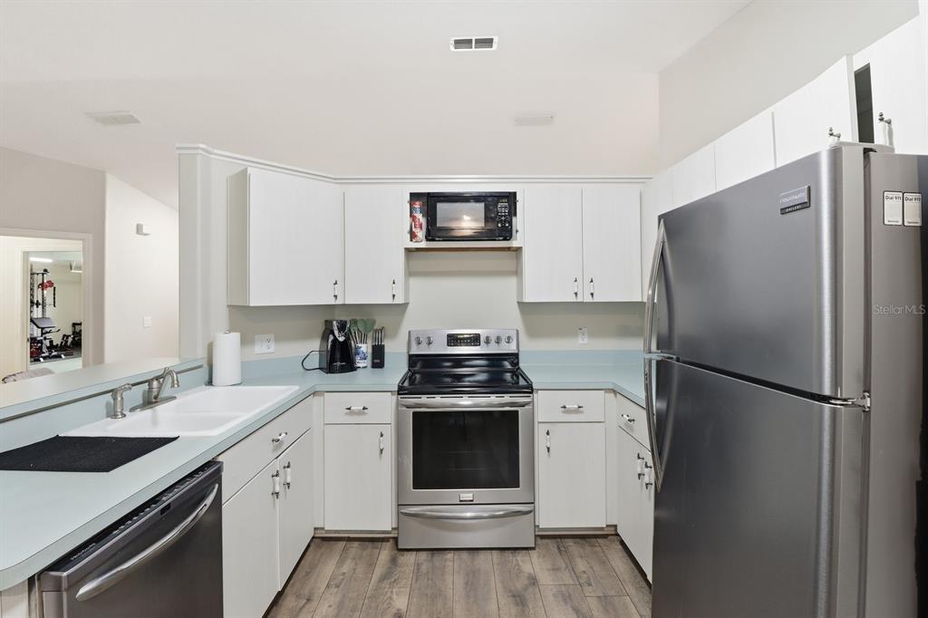 6184 Southwest 100th Loop Ocala, FL 34476 - Photo 16 of 46