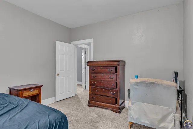 $150,000 | 1156 Southwest Woodward Avenue, Topeka, KS 66604