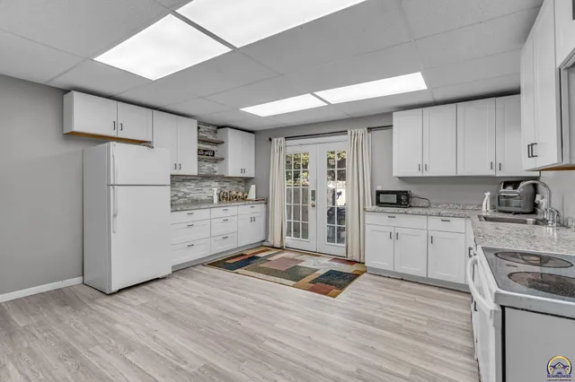 $150,000 | 1156 Southwest Woodward Avenue, Topeka, KS 66604