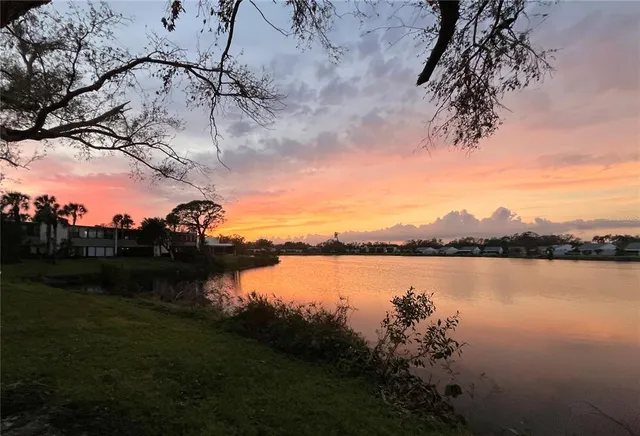 $385,900 | 308 Timberlake Drive, Unit 308, Bradenton, FL 34210