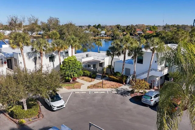 $385,900 | 308 Timberlake Drive, Unit 308, Bradenton, FL 34210