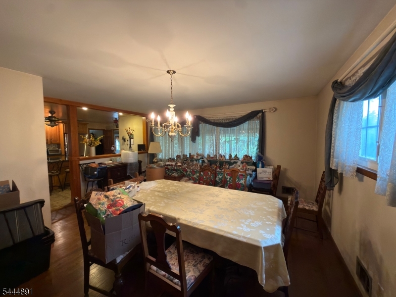 24 Beardslee Road Millstone, NJ 08844 - Photo 5 of 19