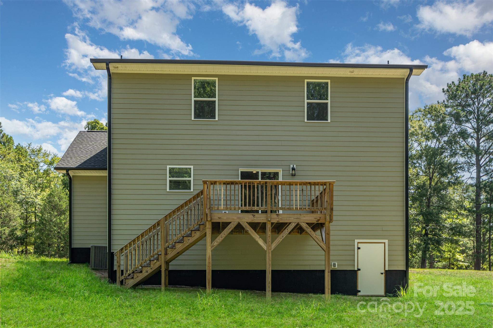 1563 Riverview Circle Fort Lawn, SC 29714 - Photo 20 of 27 a view of front of house with a yard