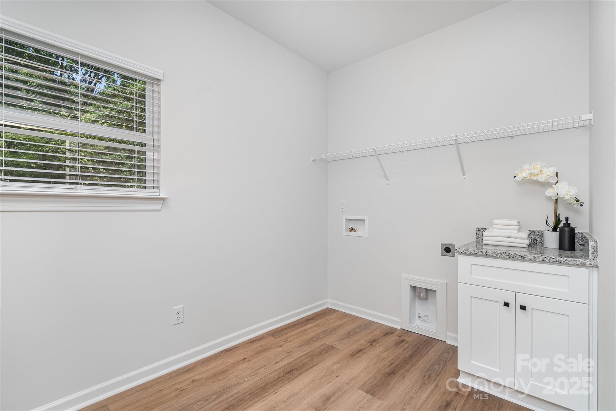 1563 Riverview Circle Fort Lawn, SC 29714 - Photo 10 of 27 a room with a sink and cabinets