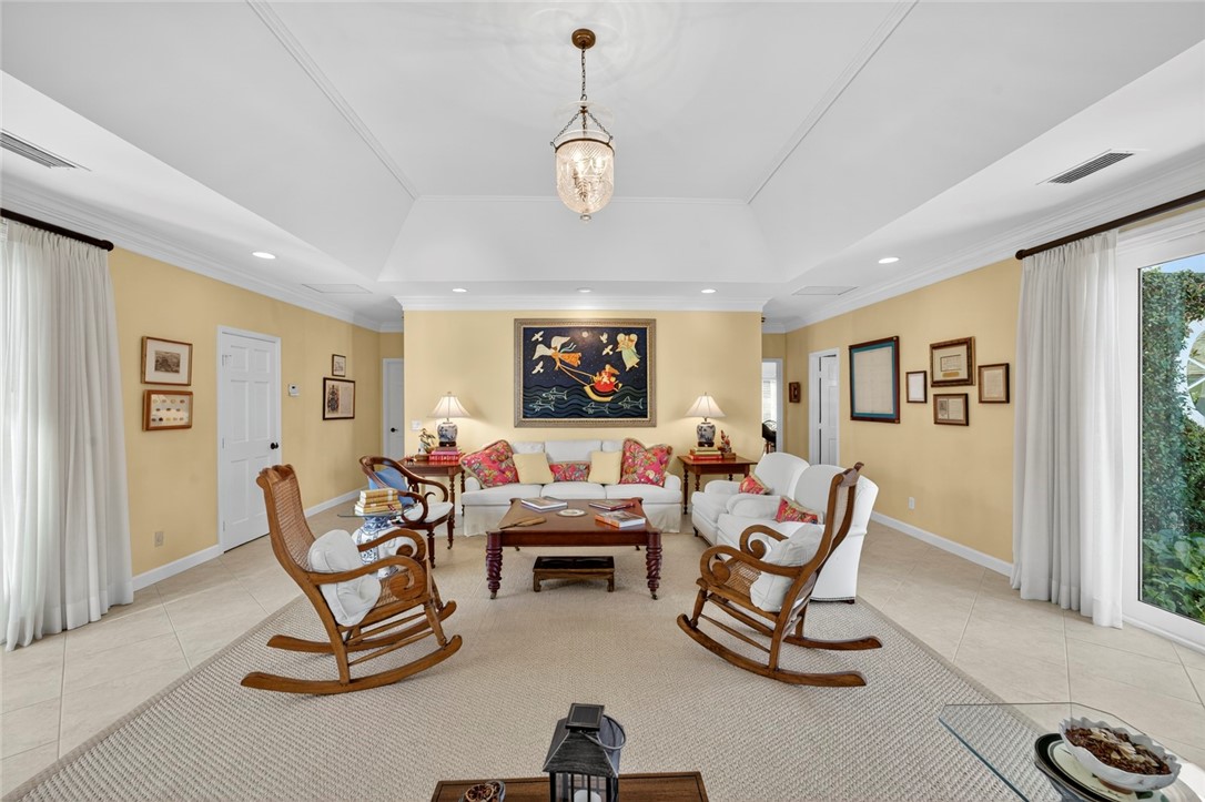 625 Riomar Drive Vero Beach, FL 32963 - Photo 12 of 36