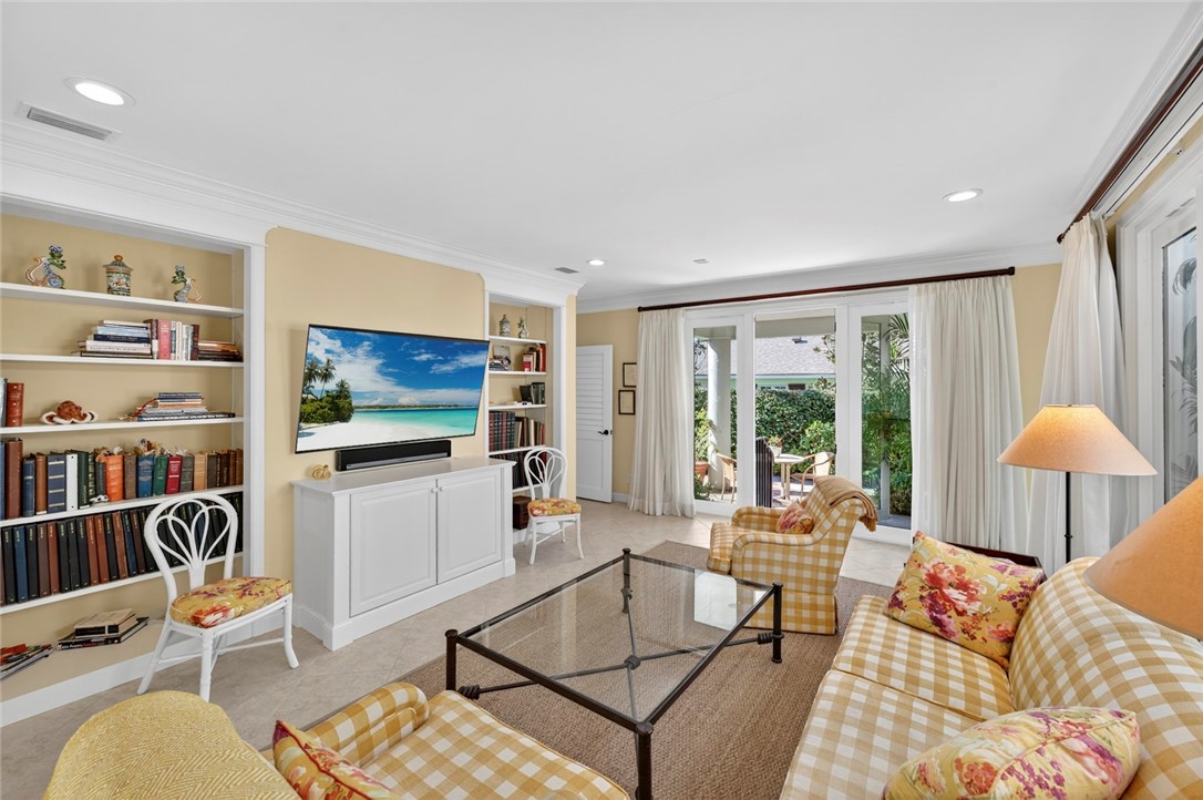 625 Riomar Drive Vero Beach, FL 32963 - Photo 19 of 36